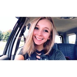 Meet your Posher, Hannah